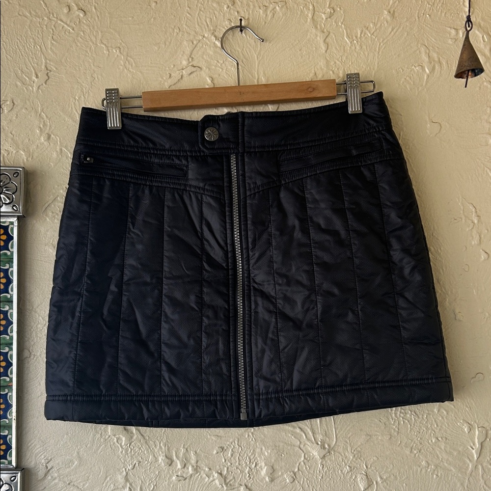 Athleta Puffer Insulated Skirt ⛷️ with pockets, size 4
